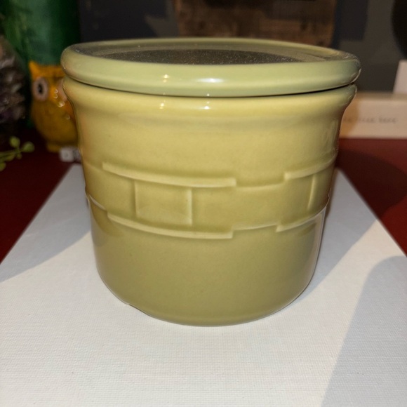 Vintage Sage Green Glazed Ceramic Butter Crock with matching Lid by Longaberger - Picture 1 of 4